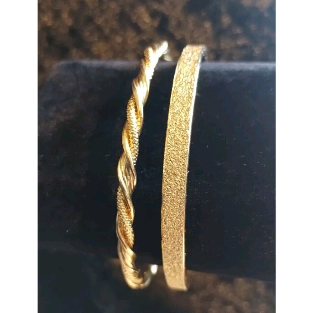 Monet Vintage Bracelet Bangles Rope & Glittery Gold Tone Metal Lot Of Two (2) - Picture 2 of 11
